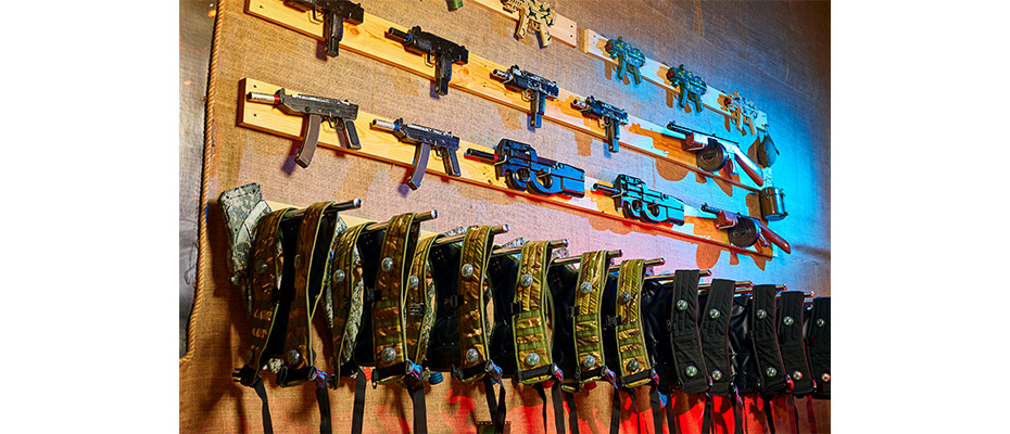 Ingrosso di repliche di pistole storiche non funzionanti per negozi di souvenir a Rimini: oltre il turismo balneare