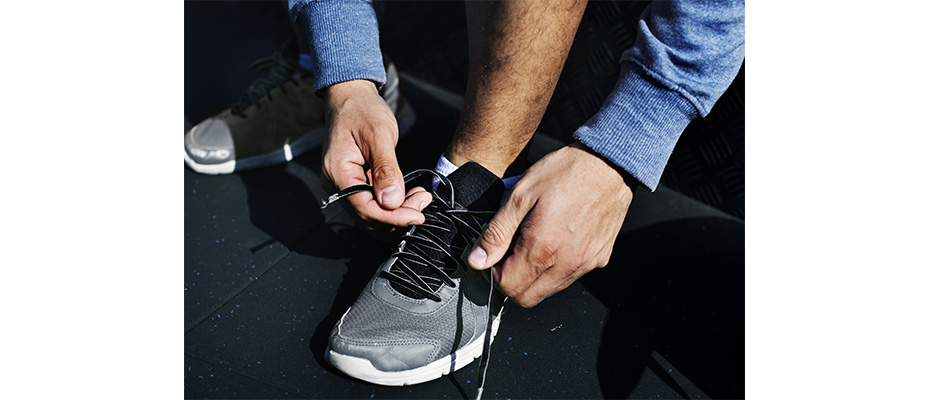 Dall’asfalto all’ufficio – Perché le sneakers Saucony superano i test di resistenza quotidiana