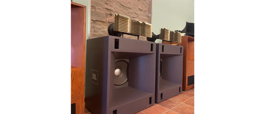 Casse acustiche Hi-Fi vintage: il fascino di un ascolto senza tempo
